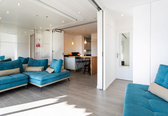 Studio à Villefranche-sur-Mer -  L'ESTEREL AP4431 By Riviera Holiday Homes  Studio à Villefranche-sur-Mer -  L'ESTEREL AP4431 By Riviera Holiday Homes