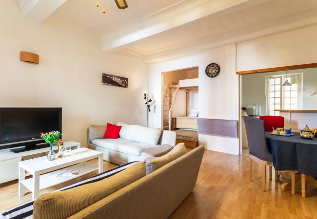 Appartement à Villefranche-sur-Mer - ESCALINADA II AP4433 by Riviera Holiday Homes  Appartement à Villefranche-sur-Mer - ESCALINADA II AP4433 by Riviera Holiday Homes