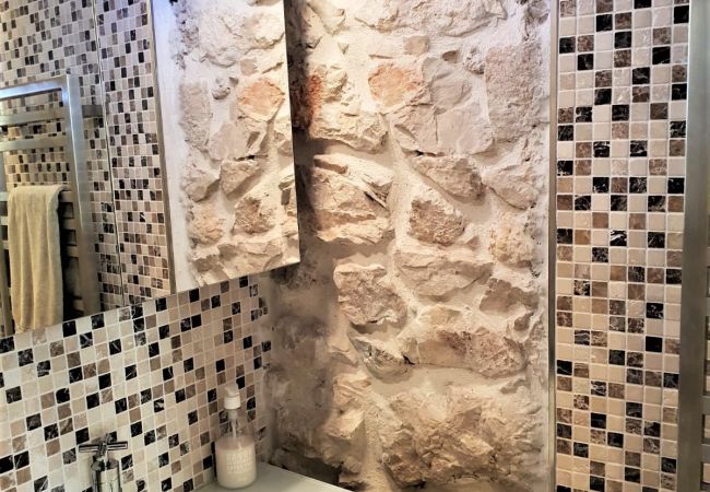 Appartement à Villefranche-sur-Mer - COCON AP4446 By Riviera Holiday Homes Appartement à Villefranche-sur-Mer - COCON AP4446 By Riviera Holiday Homes