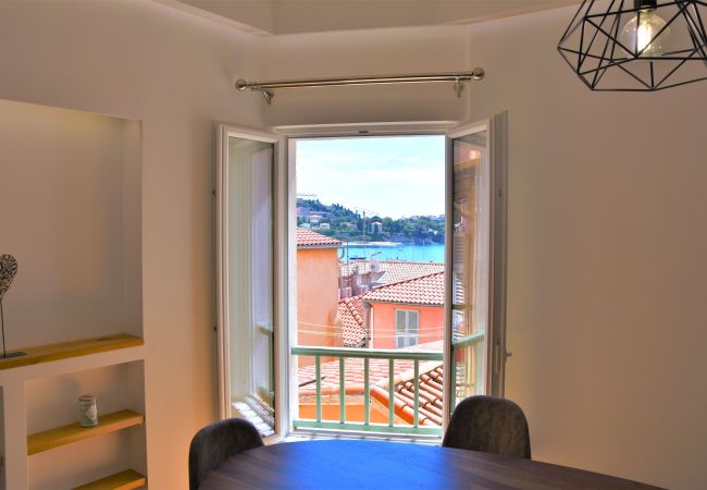 Appartement à Villefranche-sur-Mer - LARA AP4441 By Riviera Holiday Homes  Appartement à Villefranche-sur-Mer - LARA AP4441 By Riviera Holiday Homes