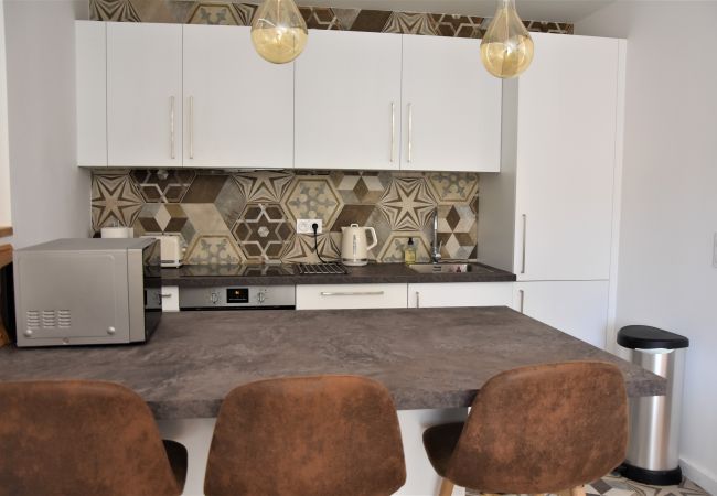 Appartement à Villefranche-sur-Mer - LARA AP4441 By Riviera Holiday Homes  Appartement à Villefranche-sur-Mer - LARA AP4441 By Riviera Holiday Homes