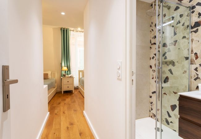 Appartement à Villefranche-sur-Mer - LARA AP4441 By Riviera Holiday Homes  Appartement à Villefranche-sur-Mer - LARA AP4441 By Riviera Holiday Homes