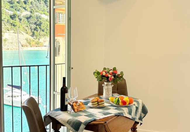Appartement à Villefranche-sur-Mer - NEPTUNE AP4453 By Riviera Holiday Homes Appartement à Villefranche-sur-Mer - NEPTUNE AP4453 By Riviera Holiday Homes
