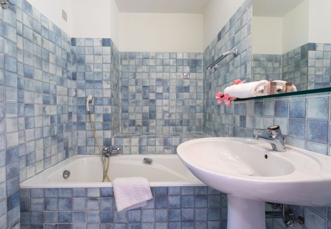 Villa à Eze - LA SOLEILLADE VI4451 By Riviera Holiday Homes  Villa à Eze - LA SOLEILLADE VI4451 By Riviera Holiday Homes