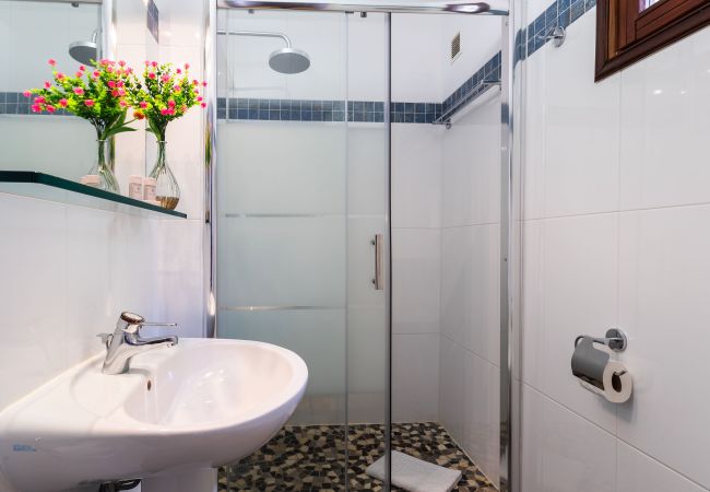 Villa à Eze - LA SOLEILLADE VI4451 By Riviera Holiday Homes  Villa à Eze - LA SOLEILLADE VI4451 By Riviera Holiday Homes