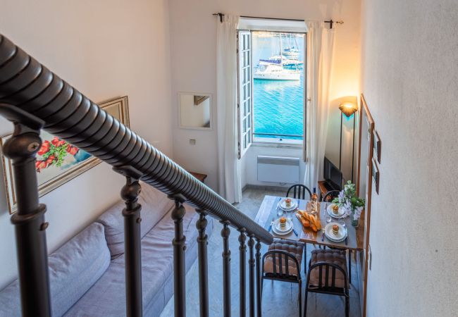 Studio à Villefranche-sur-Mer - MARINE AP4445 By Riviera Holiday Homes Studio à Villefranche-sur-Mer - MARINE AP4445 By Riviera Holiday Homes