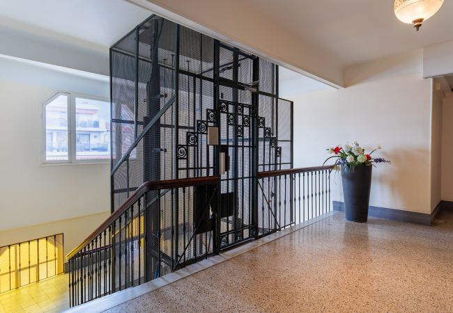 Appartement à Nice - LE ROYAL AP4456 by Riviera Holiday Homes Appartement à Nice - LE ROYAL AP4456 by Riviera Holiday Homes