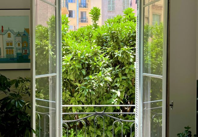 Appartement à Nice - Berlioz Blue AP4458 by Riviera Holiday Homes  Appartement à Nice - Berlioz Blue AP4458 by Riviera Holiday Homes