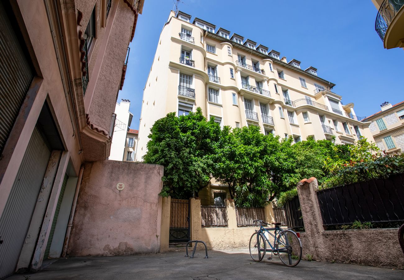 Appartement à Nice - Les Orangers AP4458 by Riviera Holiday Homes