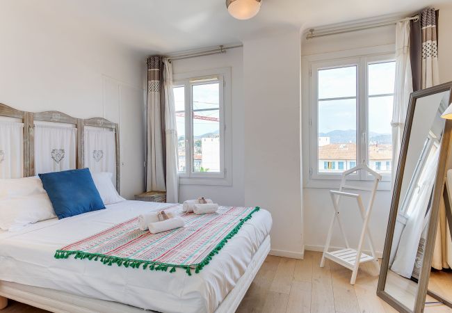 Appartement à Nice - LE PAIROLIERE AP4461 by Riviera Holiday Homes Appartement à Nice - LE PAIROLIERE AP4461 by Riviera Holiday Homes