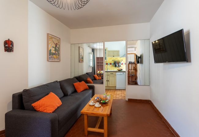 Appartement à Nice - VUE ROSSETTI AP4465 by Riviera Holiday Homes Appartement à Nice - VUE ROSSETTI AP4465 by Riviera Holiday Homes