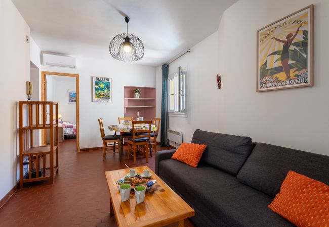 Appartement à Nice - VUE ROSSETTI AP4465 by Riviera Holiday Homes Appartement à Nice - VUE ROSSETTI AP4465 by Riviera Holiday Homes