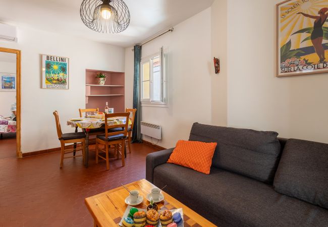 Appartement à Nice - VUE ROSSETTI AP4465 by Riviera Holiday Homes Appartement à Nice - VUE ROSSETTI AP4465 by Riviera Holiday Homes