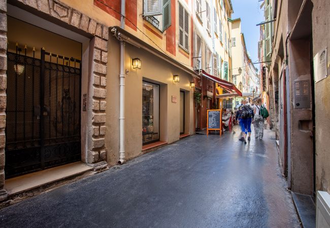 Appartement à Nice - VUE ROSSETTI AP4465 by Riviera Holiday Homes Appartement à Nice - VUE ROSSETTI AP4465 by Riviera Holiday Homes