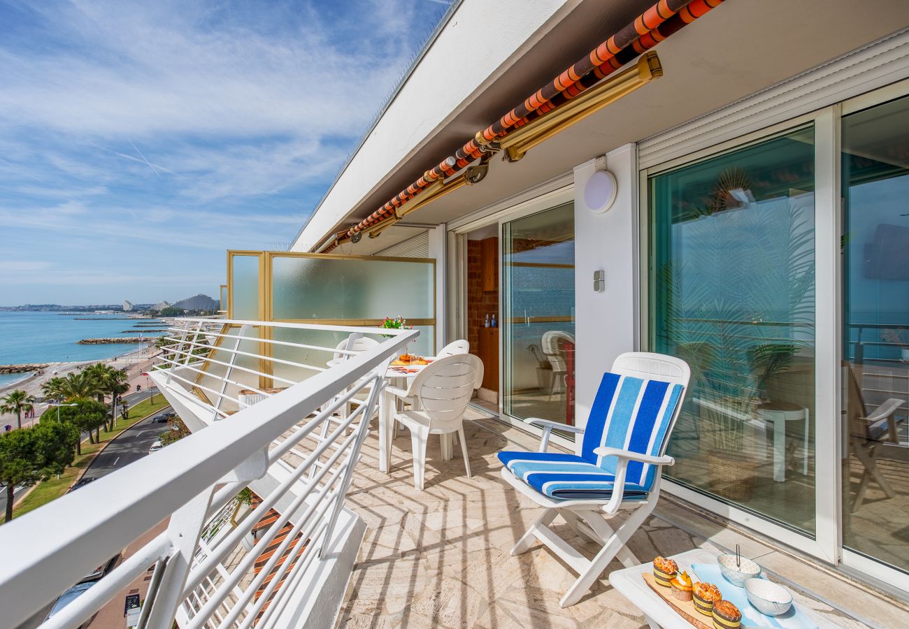 Appartement à Cagnes-sur-Mer - LE CHANTILLY AP4464 by RIVIERA HOLIDAY HOMES