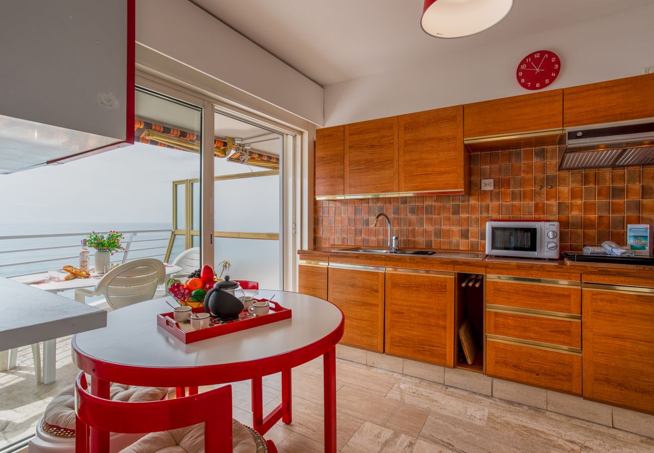 Appartement à Cagnes-sur-Mer - LE CHANTILLY AP4464 by RIVIERA HOLIDAY HOMES