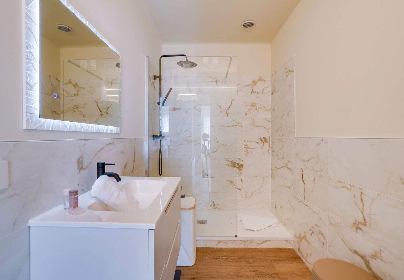 Appartement à Villefranche-sur-Mer - Dina Palace AP4462 By Riviera Holiday Homes 