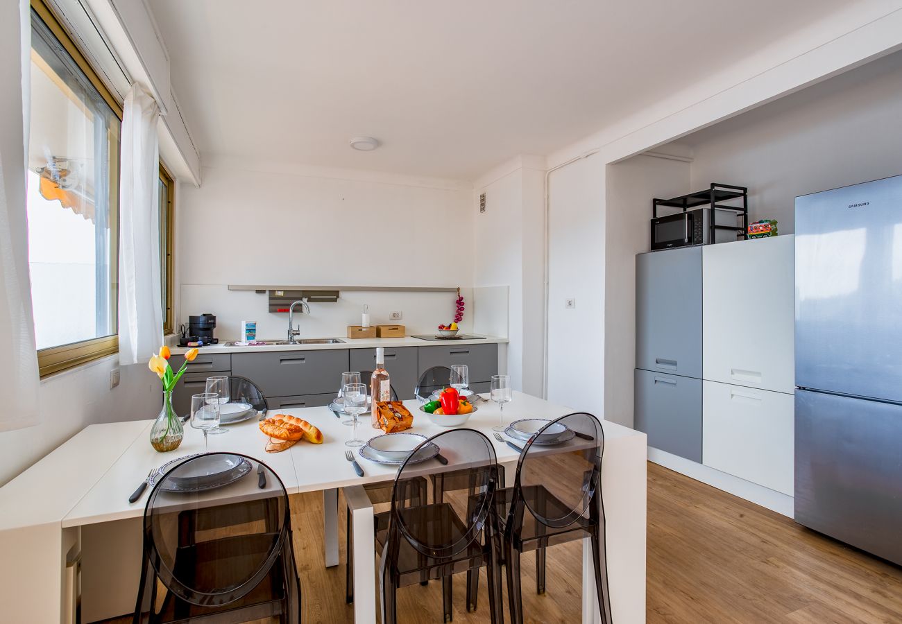 Appartement à Villefranche-sur-Mer - Dina Palace AP4462 By Riviera Holiday Homes 
