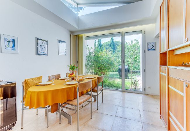 Villa à Nice - VILLA DYONIS VI4439 by Riviera Holiday Homes Villa à Nice - VILLA DYONIS VI4439 by Riviera Holiday Homes