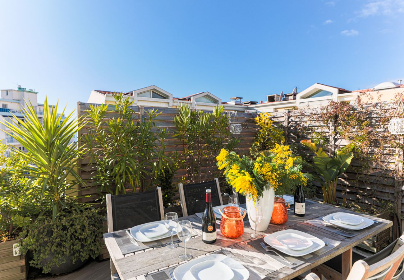 Appartement à Nice - La terrasse du port By Riviera Holiday Homes