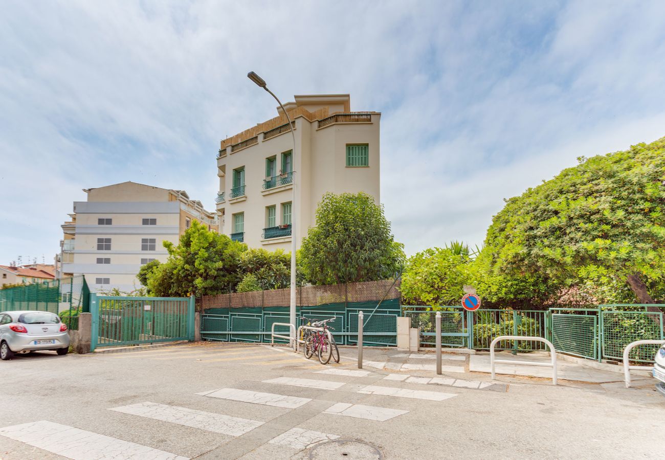 Appartement à Nice - La terrasse du port By Riviera Holiday Homes