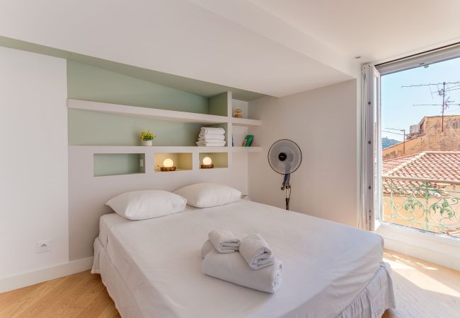 Appartement à Villefranche-sur-Mer - AUTHENTIC VILLEFRANCHE AP4472 By Riviera Holiday Homes Appartement à Villefranche-sur-Mer - AUTHENTIC VILLEFRANCHE AP4472 By Riviera Holiday Homes