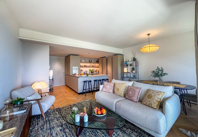 Appartement à Nice - MONT BORON PALMS AP4480 by Riviera Holiday Homes  Appartement à Nice - MONT BORON PALMS AP4480 by Riviera Holiday Homes