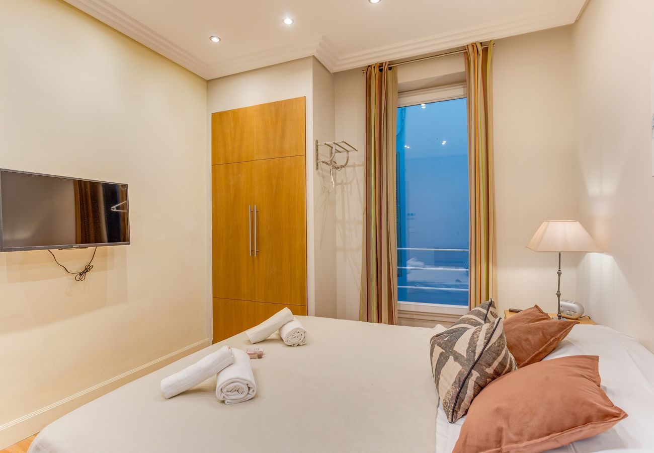 Appartement à Nice - VUE MAGENTA AP4484 by Riviera Holiday Homes 