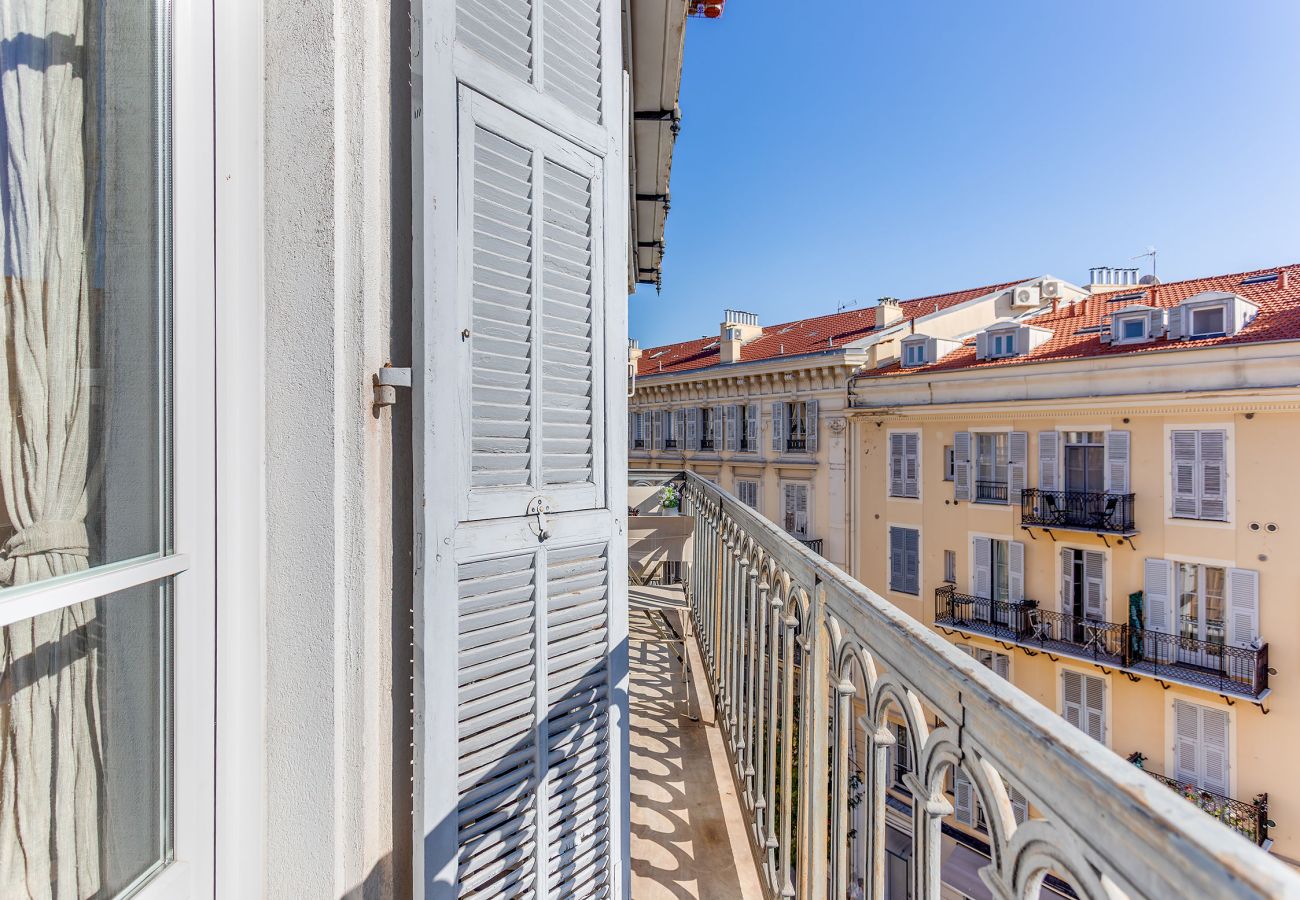 Appartement à Nice - VUE MAGENTA AP4484 by Riviera Holiday Homes 