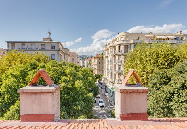 Appartement à Nice - ATTIC URBAN AP4485 by Riviera Holiday Homes  Appartement à Nice - ATTIC URBAN AP4485 by Riviera Holiday Homes