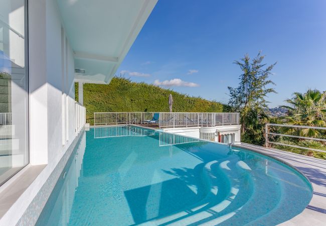 Villa à La Colle-sur-Loup - VILLA LOUPA VI4489 by Riviera Holiday Homes