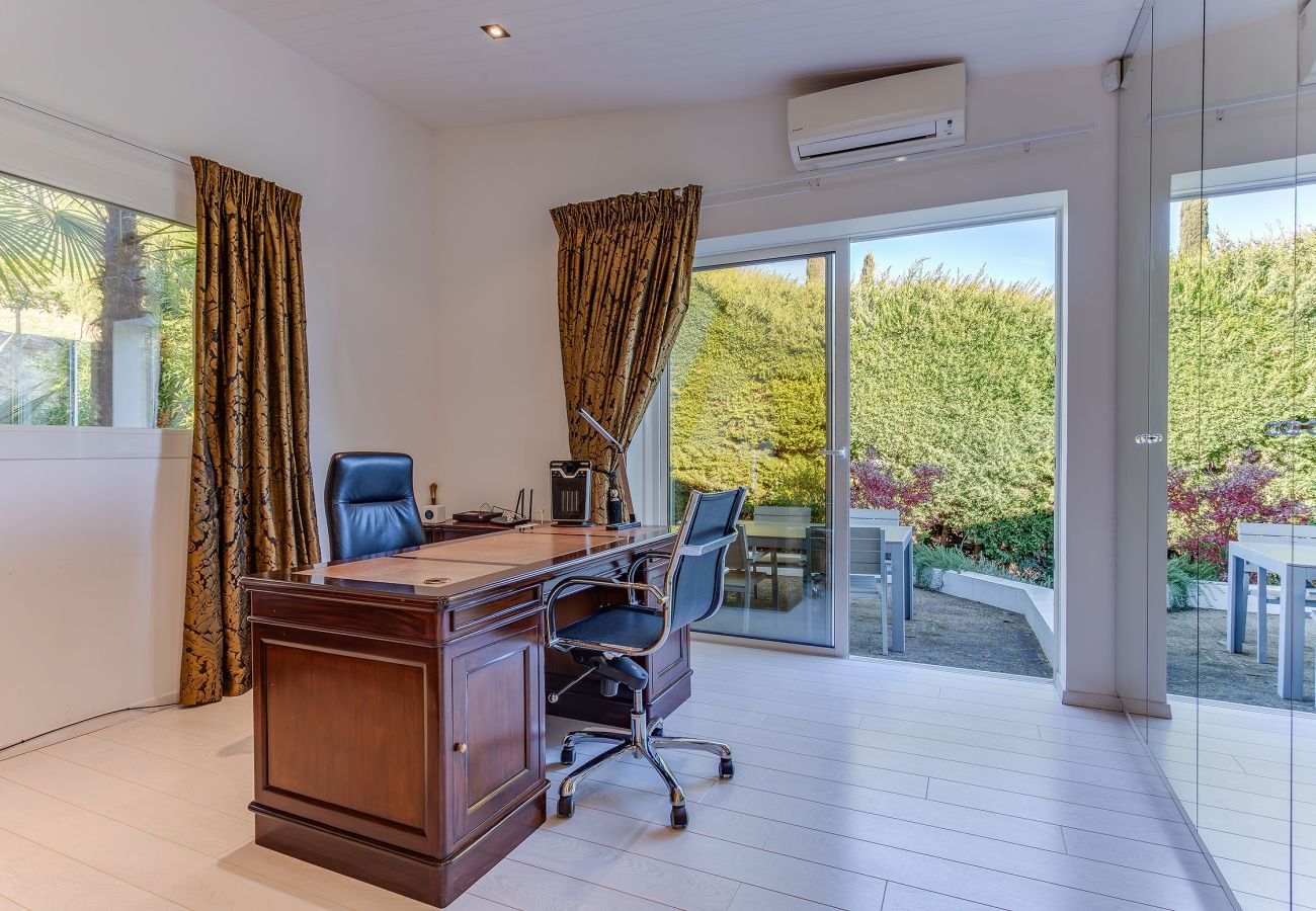 Villa à La Colle-sur-Loup - VILLA LOUPA VI4489 by Riviera Holiday Homes