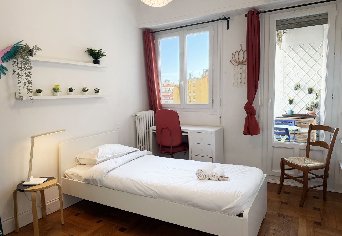 Appartement à Nice - LIBERATION AP4494 by Riviera Holiday Homes 