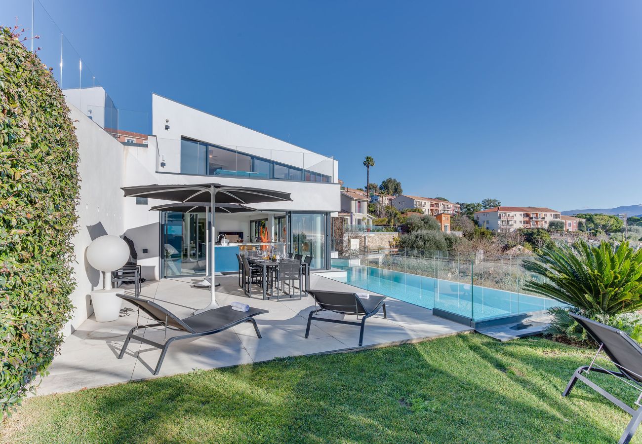 Villa à Nice - Villa Alba VI4498 by Riviera Holiday Homes