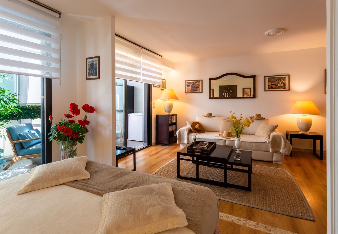 Studio à Nice - NICE CARRE D'OR AP4403 By Riviera Holiday Homes 