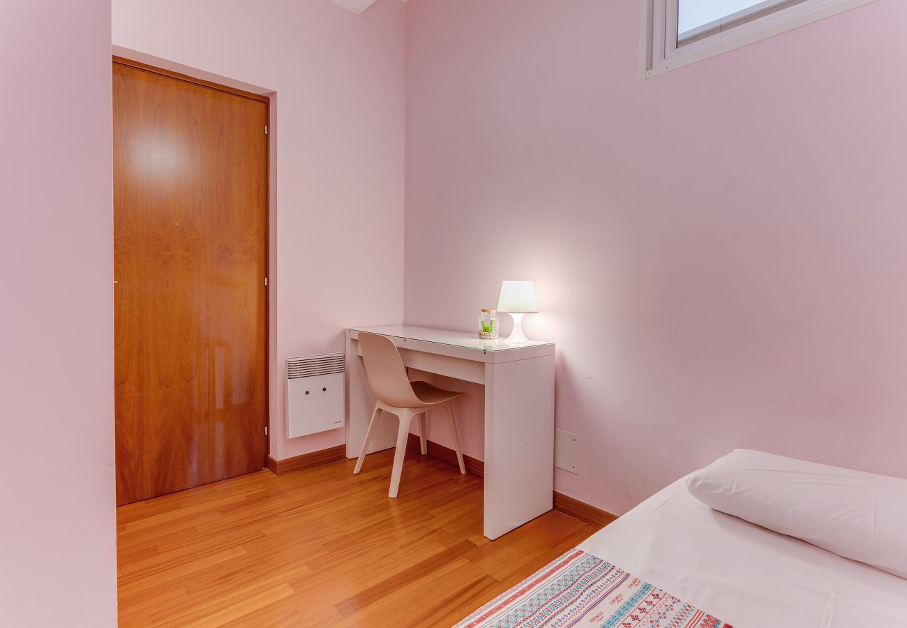 Appartement à Nice - PIAZZA GRIMALDI AP4519 - Clim - 5 min de la plage by Riviera Holiday Homes