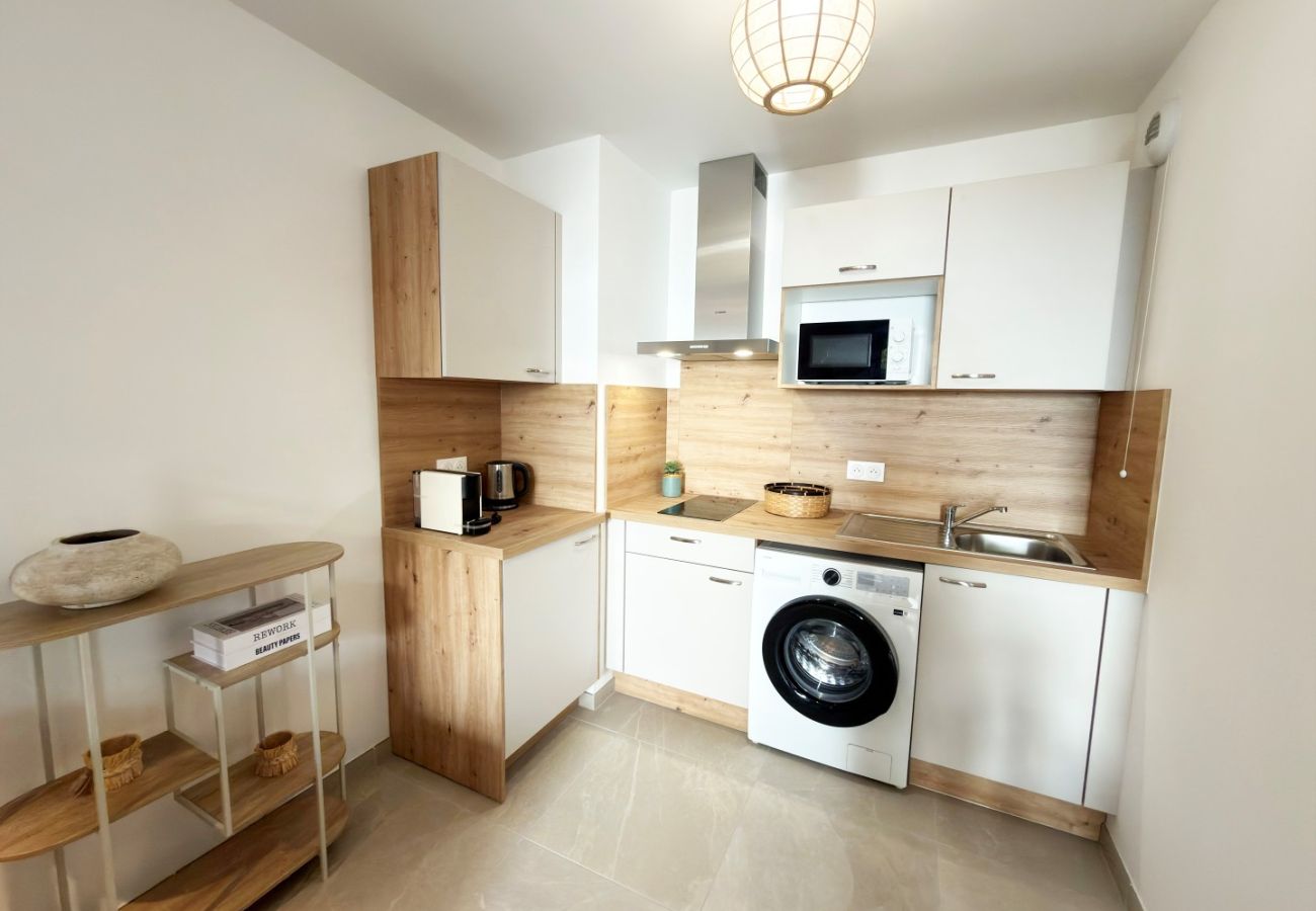 Studio à Nice - INFINICE AP4514 by Riviera Holiday Homes