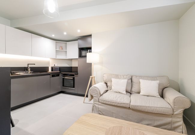  à Nice - Riviera Azur 2 AP4527 - Proche Massena - Clim