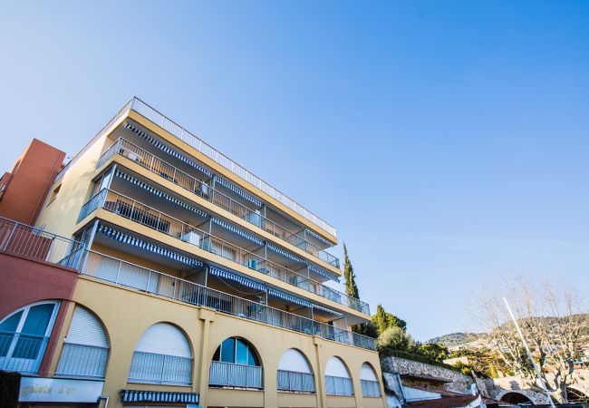 BUILDING BUILDING