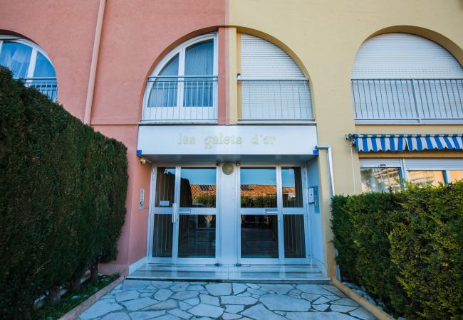 BUILDING BUILDING