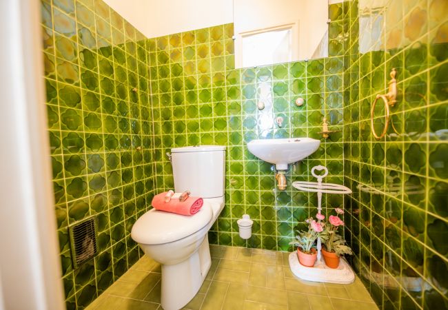 Apartment in Villefranche-sur-Mer - LE CALIFORNIA, Magnificent apartment, terrace with swimming pool, sea view by RIVIERA HOLIDAY HOMES Apartment in Villefranche-sur-Mer - LE CALIFORNIA, Magnificent apartment, terrace with swimming pool, sea view by RIVIERA HOLIDAY HOMES