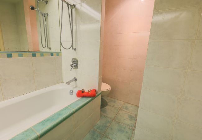BATHROOM BATHROOM