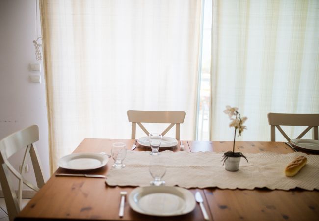 DINING ROOM DINING ROOM