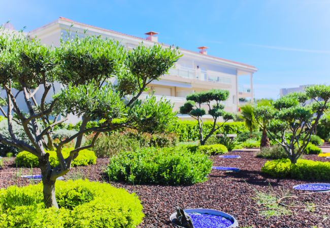 GARDEN GARDEN