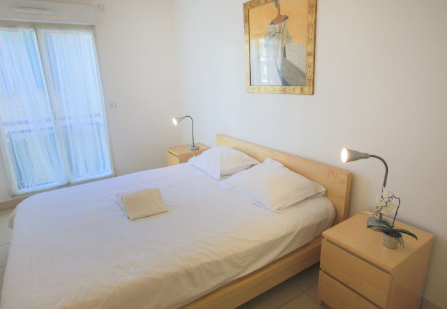 BEDROOM 1 BEDROOM 1