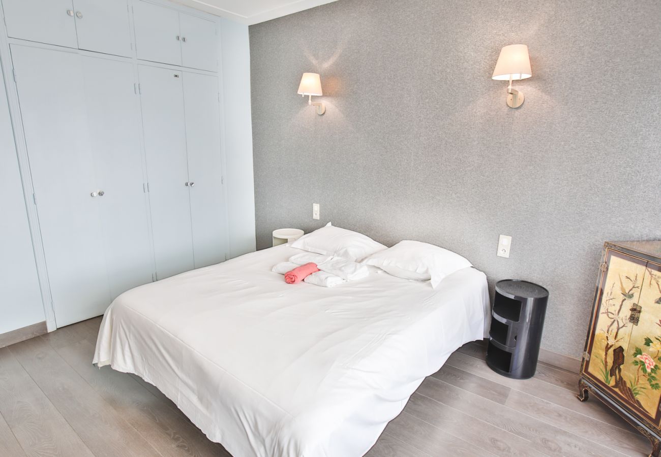 BEDROOM 1 BEDROOM 1