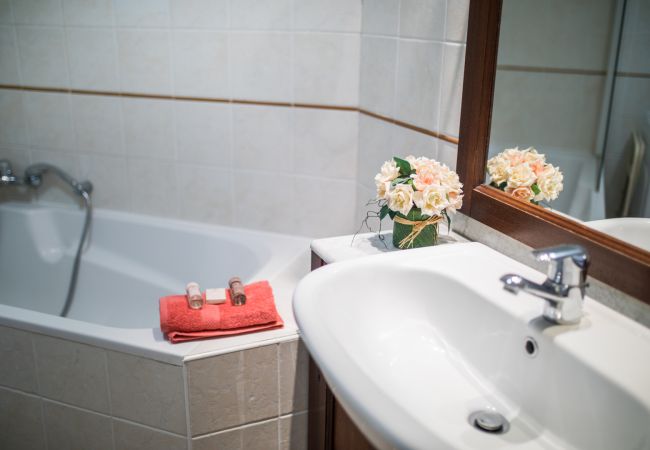 BATHROOM BATHROOM