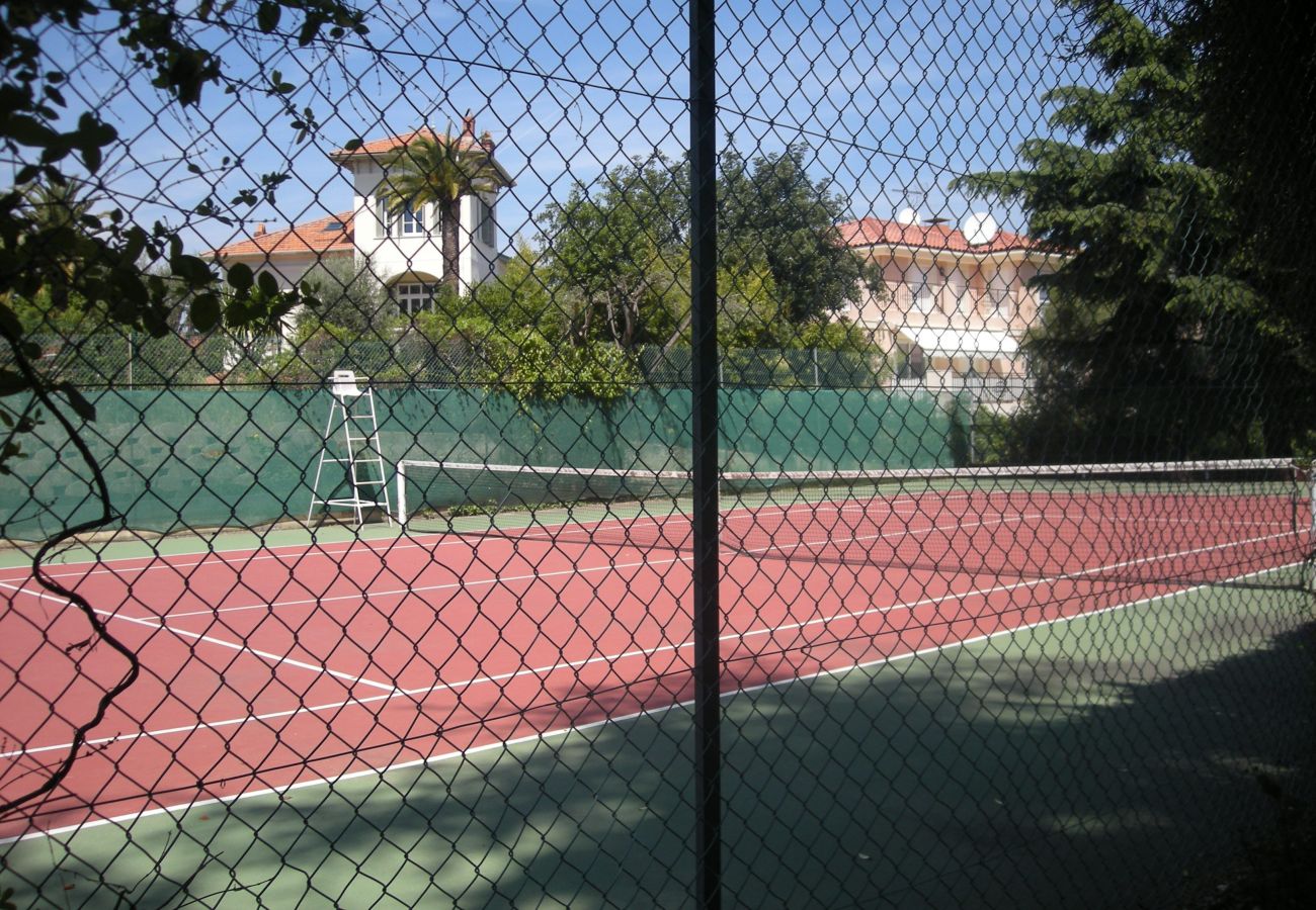 TENNIS COURT TENNIS COURT