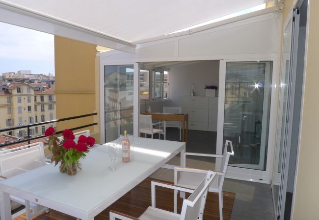 SUNNY TERRACE SUNNY TERRACE