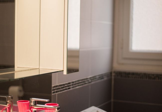 BATHROOM BATHROOM